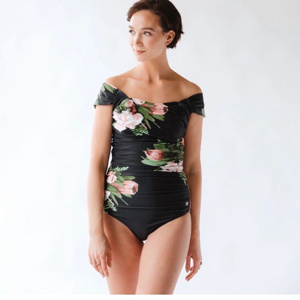 NWT Albion Fit Tiffany Off Shoulder One Piece Swimsuit